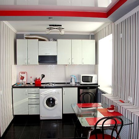 Apartment On Bohoiavlenskyi Avenue Mykolaiv Exterior foto